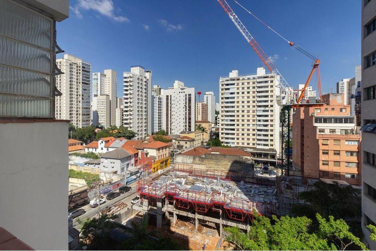 Terreno 1.500 m² em Alphaville — Barueri
